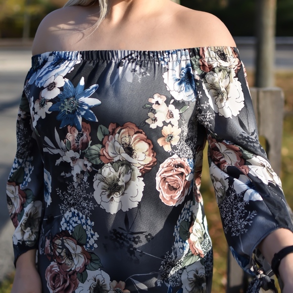 Luxe Label Tops - FLORAL OFF THE SHOULDER SLEEVE TIE BLOUSE